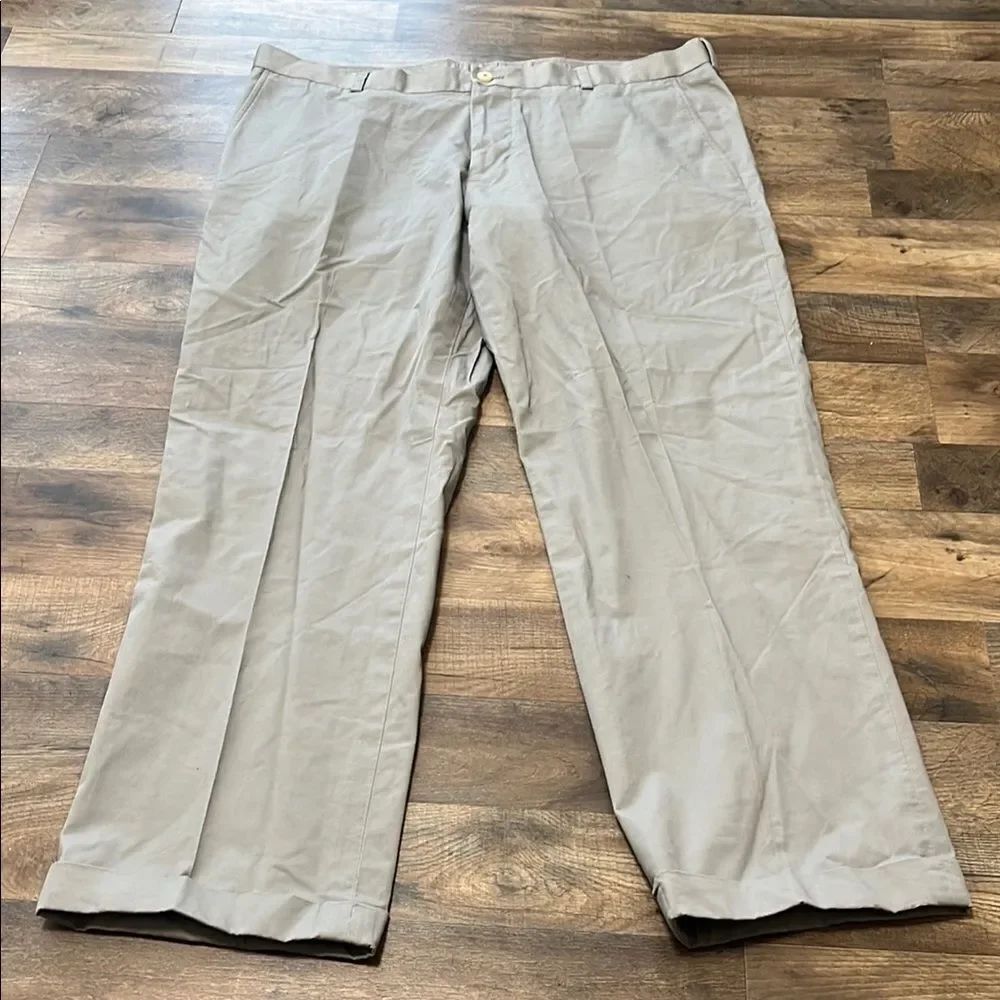 Southern Tide classic fit khaki pants size 40/32